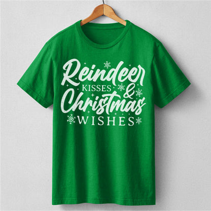 Reindeer Kisses And Christmas Wishes | Unisex T-Shirt