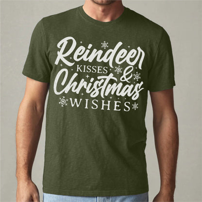 Reindeer Kisses And Christmas Wishes | Unisex T-Shirt