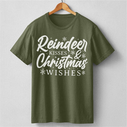 Reindeer Kisses And Christmas Wishes | Unisex T-Shirt