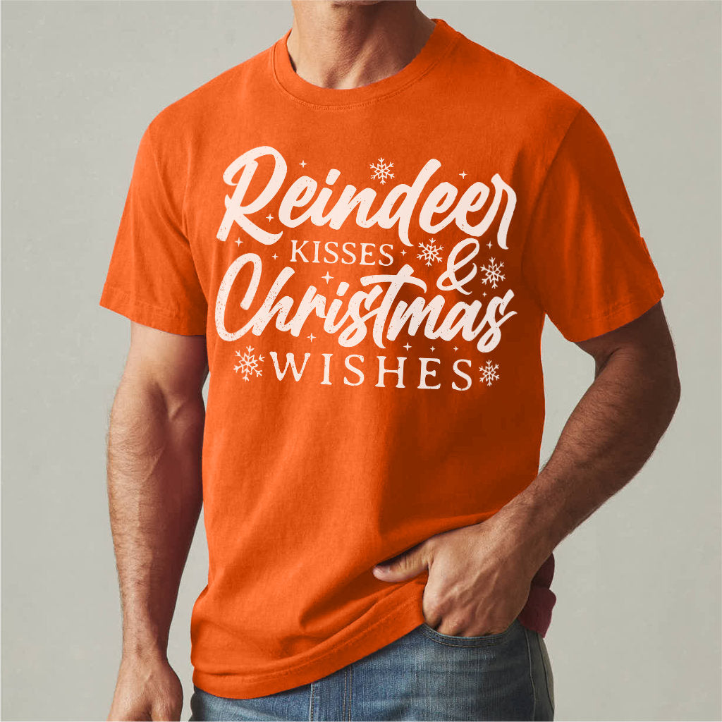 Reindeer Kisses And Christmas Wishes | Unisex T-Shirt