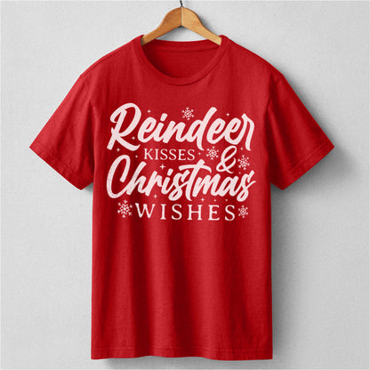 Reindeer Kisses And Christmas Wishes | Unisex T-Shirt