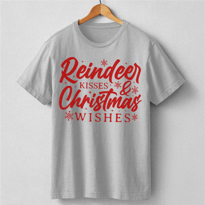 Reindeer Kisses And Christmas Wishes | Unisex T-Shirt